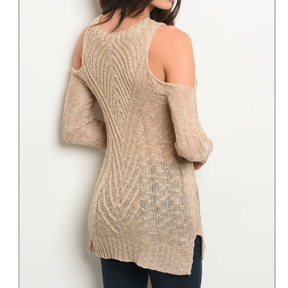 ☕️Open Shoulder Knit Top 🤩 - Picture 4 of 4